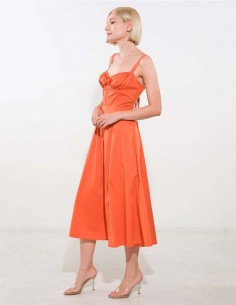 Vestido midi de tirantes... 2