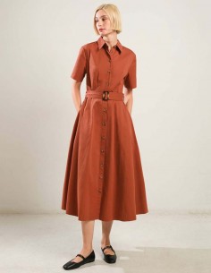 Vestido midi tipo camisero...